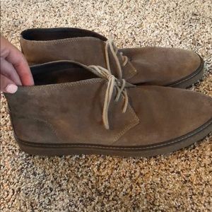Johnston & Murphy Suede Chukka Boots